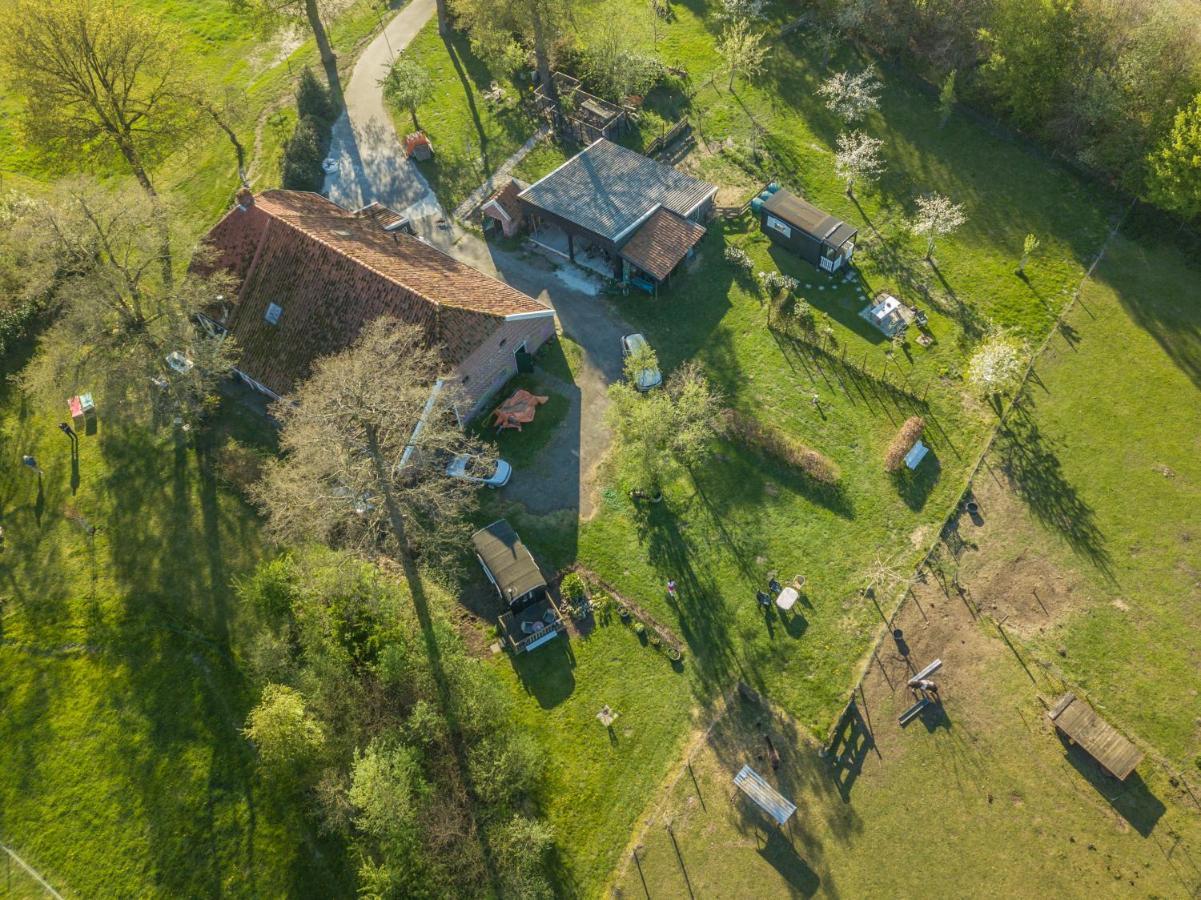 Pipowagen Elsebein Groningen Westerwolde Unieke Ligging Met Eigen Tuin En Vrij Uitzicht Over Veld Naar Natuurgebied Onstwedde Exterior foto